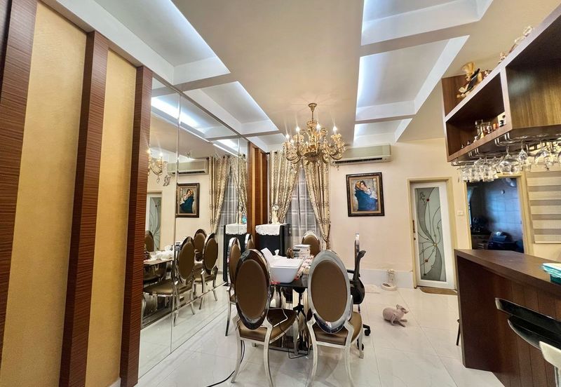 Jalan Indah 10 / Taman Bukit Indah / Double Storey Terrace House / Fully Renovated