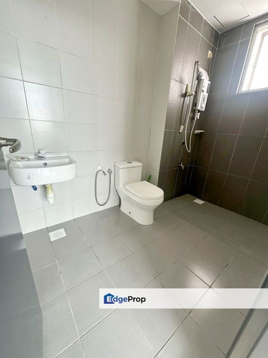 Pandan Residence 2 / Serviced Apartment 1 Bedroom with Balcony Unblock View, Johor, Johor Bahru