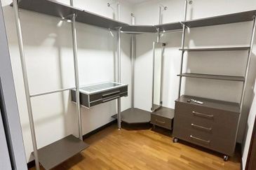 The Straits View Residences