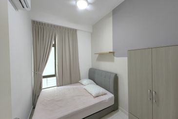 D'Summit Residences @ Kempas Utama