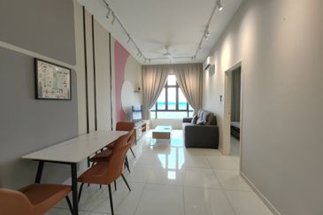 D'Summit Residences @ Kempas Utama