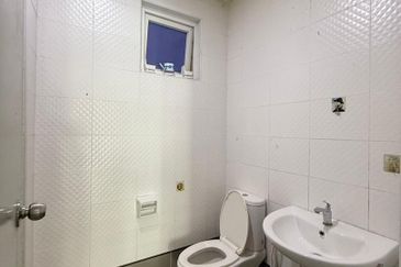 Seasons Luxury Apartments @ Amara Larkin