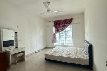 Seasons Luxury Apartments @ Amara Larkin