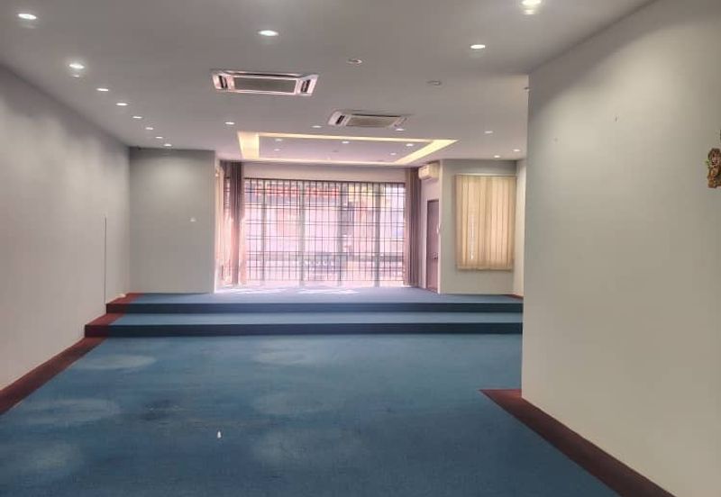 Jalan Sutera Tanjung