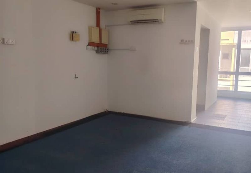 Jalan Sutera Tanjung