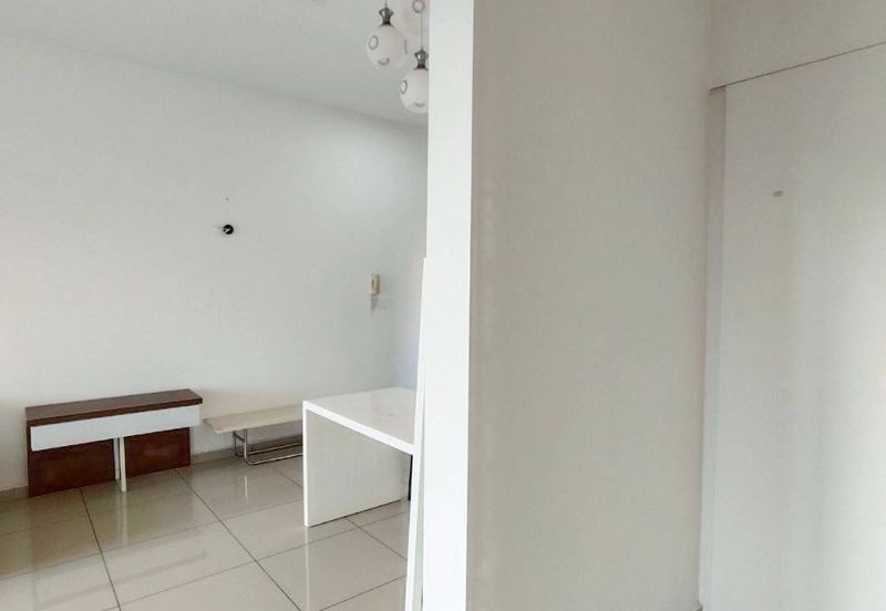 Seasons Luxury Apartments @ Amara Larkin