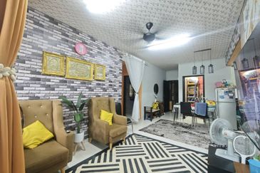 Villa Krystal, Bandar Selesa Jaya