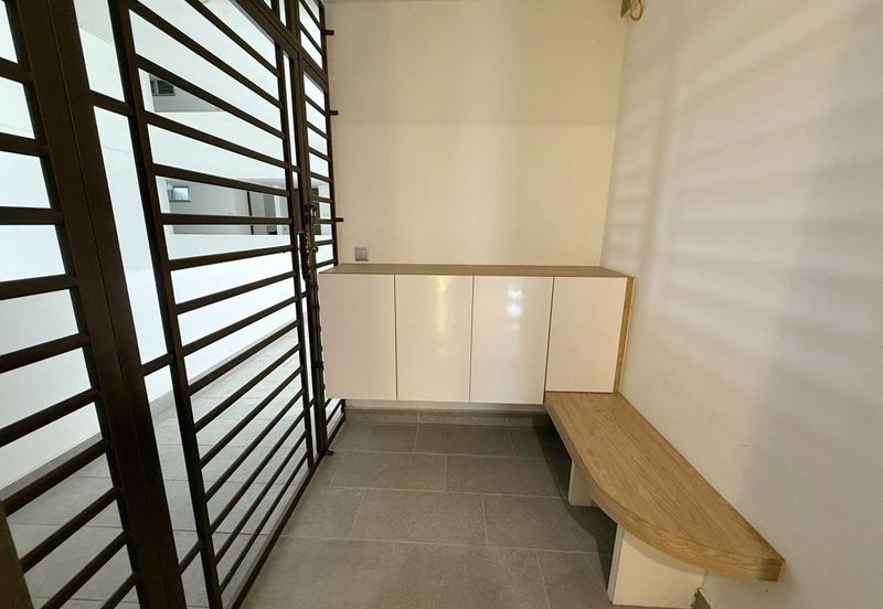 SKS Habitat Apartment, Larkin