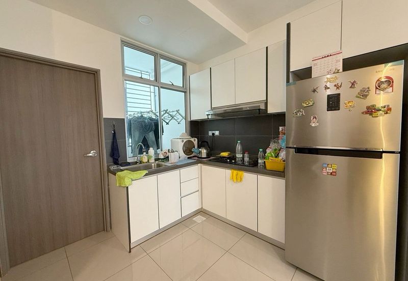 SKS Habitat Apartment, Larkin