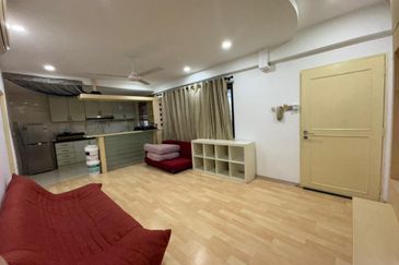 Bangunan Duta Impian (The Embassy Suites)