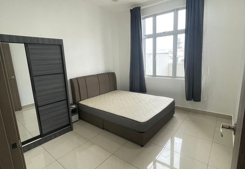 SKS Habitat Apartment, Larkin