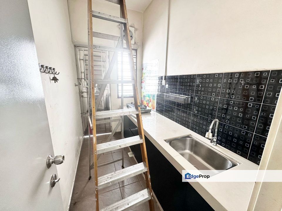 Zon 7 @ Tmn Bukit Indah @ Double Storey Terrace House @ Partial Furnished @ For Rent, Johor, Bukit Indah