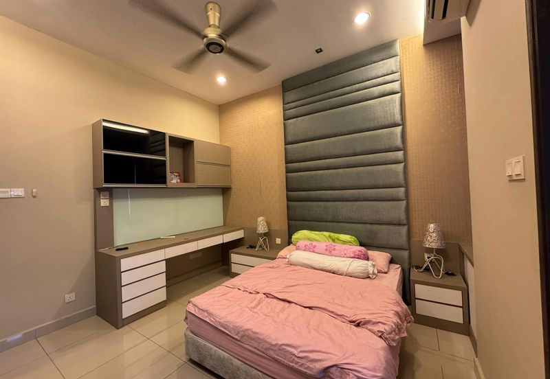 Horizon Hills Superlink Terrace House Corner Lot Fully Renovated Fully Furnished