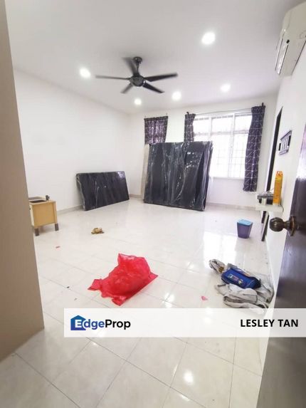 Nusavilla, Skudai Nusa Bestari Townhouse Renovated & Partially Furnished, Johor, Skudai