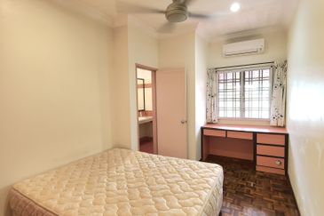 Jalan Mutiara Emas 3/20