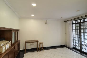 Jalan Mutiara Emas 3/20