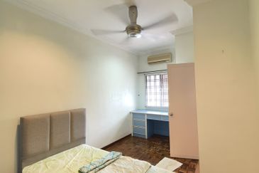 Jalan Mutiara Emas 3/20