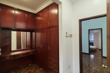 Jalan Mutiara Emas 3/20