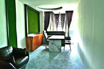 Pusat Perdagangan Danga Utama