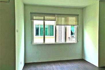 Pusat Perdagangan Danga Utama