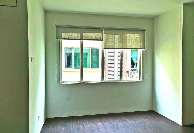 Pusat Perdagangan Danga Utama