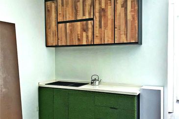 Pusat Perdagangan Danga Utama