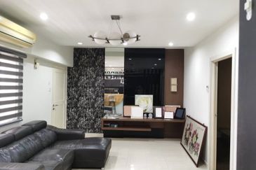 Bangunan Duta Impian (The Embassy Suites)