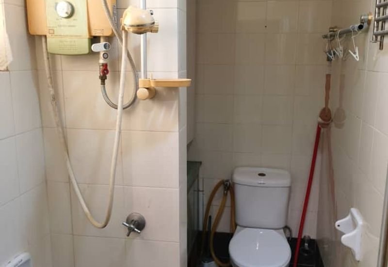 Bangunan Duta Impian (The Embassy Suites)