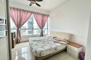 Dedaun Hijau (Greenfield Regency)