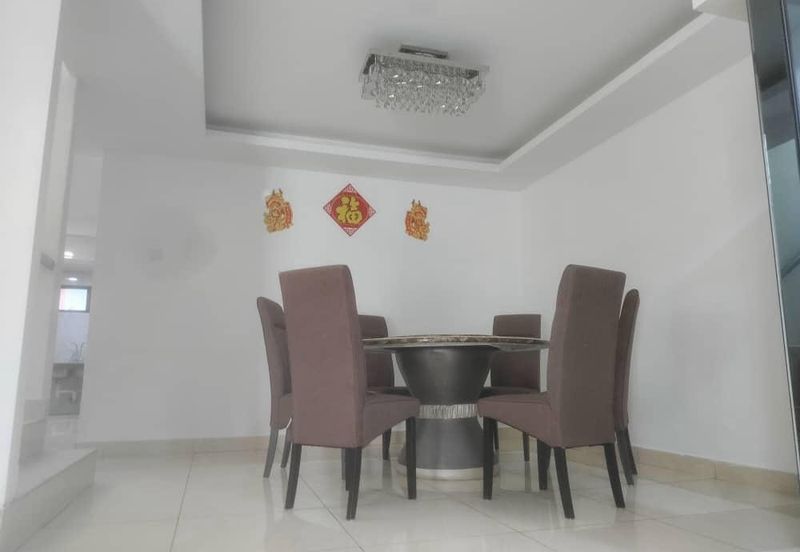 Austin Residence @Taman Mount Austin