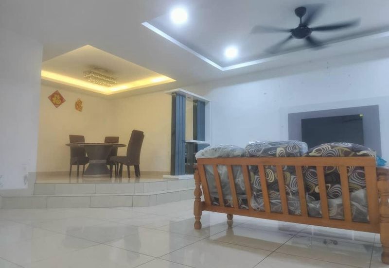 Austin Residence @Taman Mount Austin