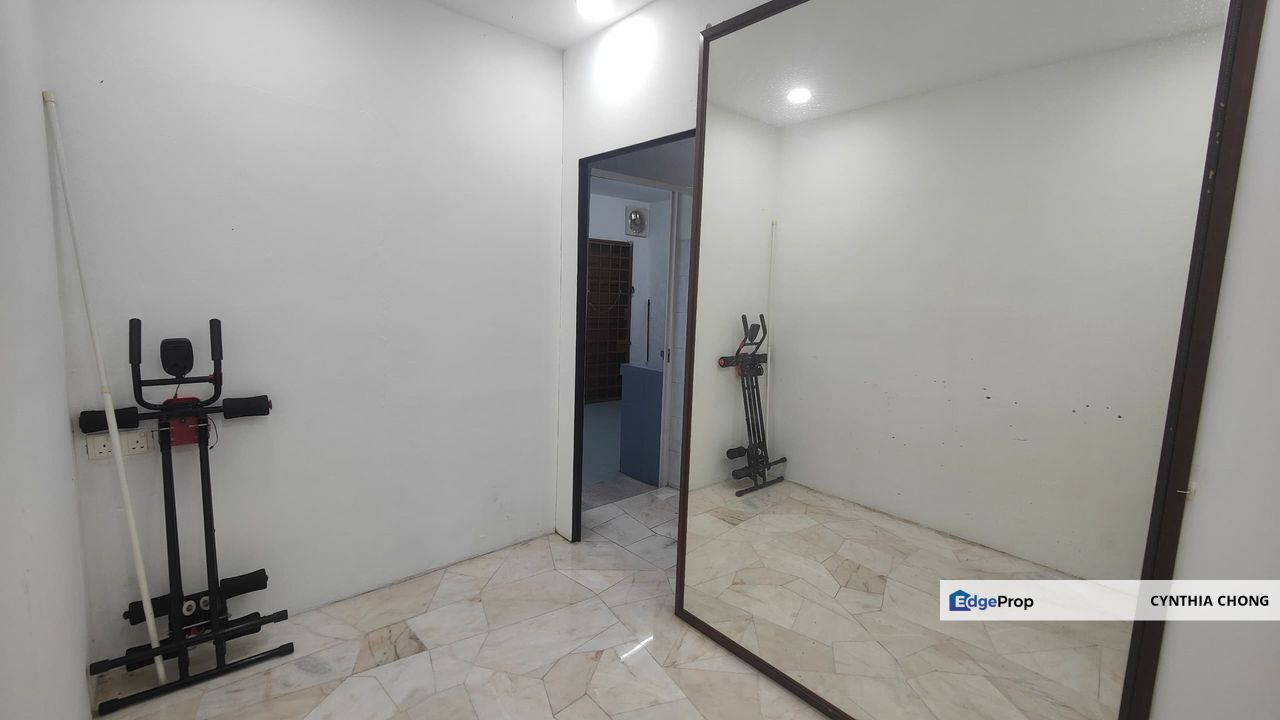 Taman Desa Cemerlang Double Storey Terrace House For Rent, Johor, Ulu Tiram