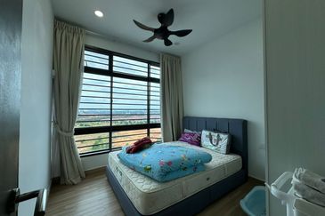 Seri Austin Luxury Apartment