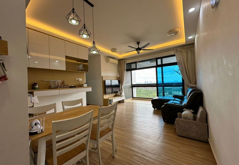 Seri Austin Luxury Apartment