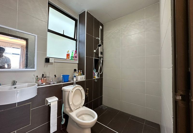 Seri Austin Luxury Apartment