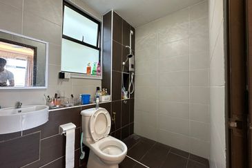 Seri Austin Luxury Apartment