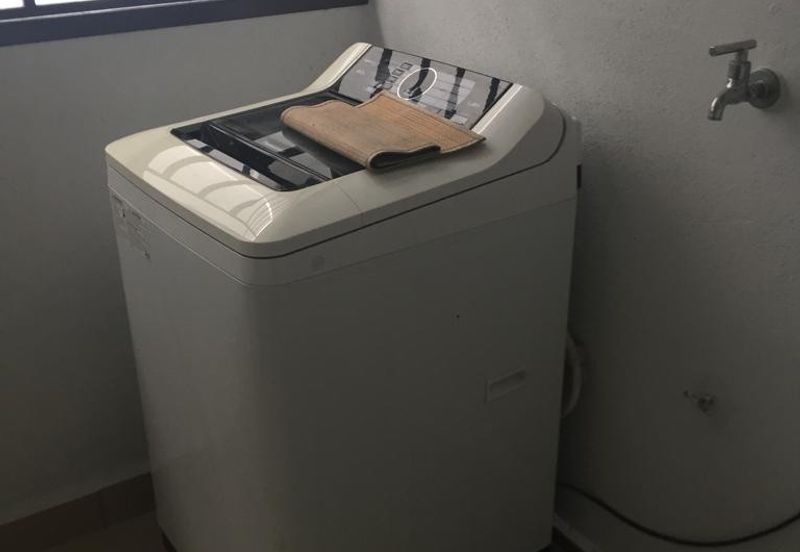 Dedaun Hijau (Greenfield Regency)