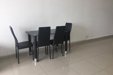 Dedaun Hijau (Greenfield Regency)