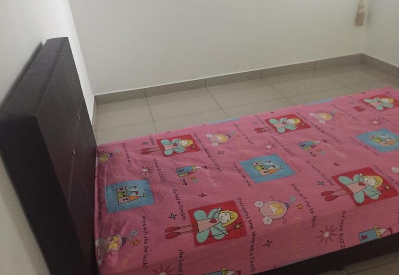 Dedaun Hijau (Greenfield Regency)