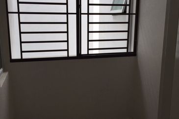 Dedaun Hijau (Greenfield Regency)