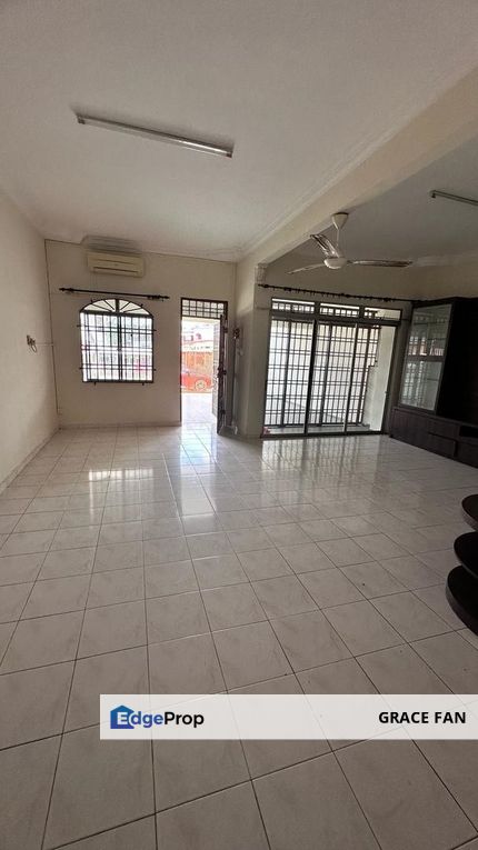 Taman Muhhibah 2-Storey Terrace House for Rent, Johor, Kluang