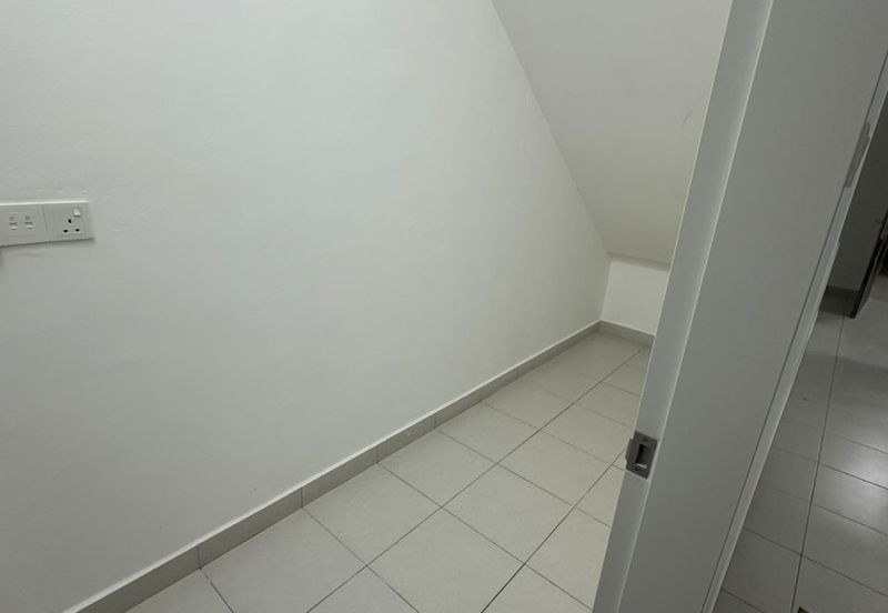 Suria 2 @ Sebana Cove