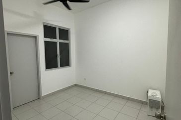 Suria 2 @ Sebana Cove