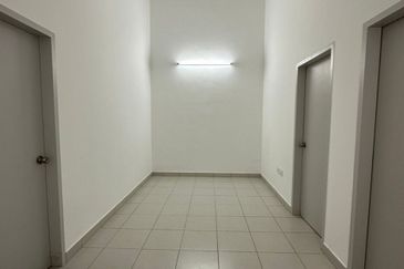 Suria 2 @ Sebana Cove