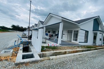 1-Storey Terrace House for Sale