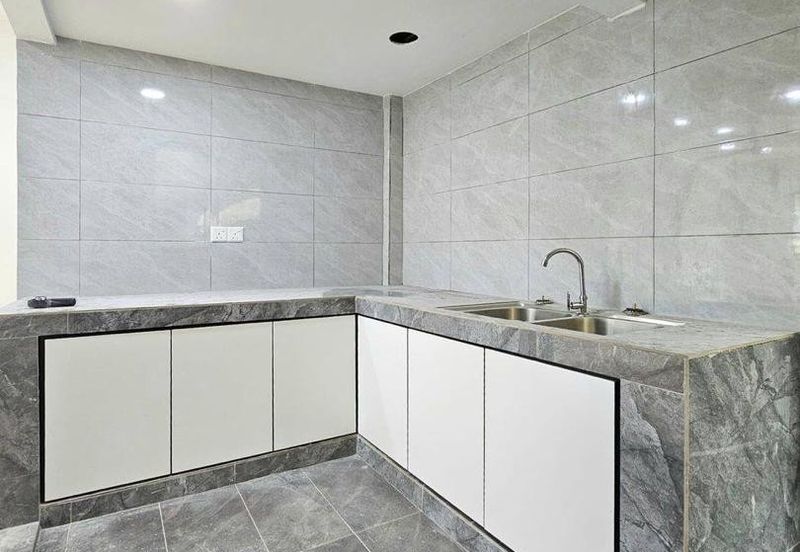 Taman Flora Heights Flat