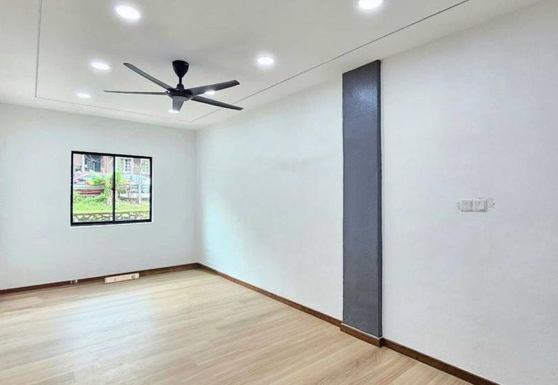 Taman Flora Heights Flat