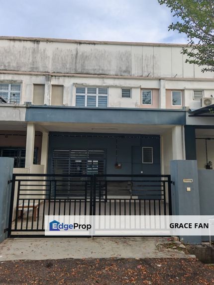 Taman Mengkibol 2-Storey Terrace House for Rent, Johor, Kluang