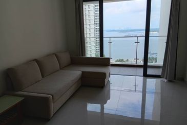 Baypoint @ Country Garden Danga Bay