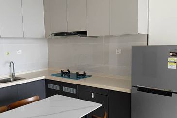 Baypoint @ Country Garden Danga Bay